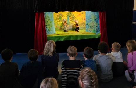 Die Kurpfalz-Grundschule lässt die Puppen tanzen