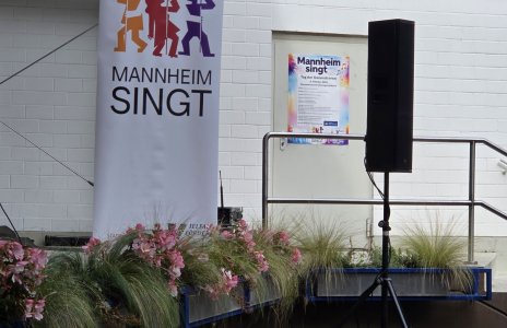 09.10.2026 Furioser Auftakt des Schulchors beim Tag der Generationen im Rahmen von Mannheim singt im Herzogenriedpark